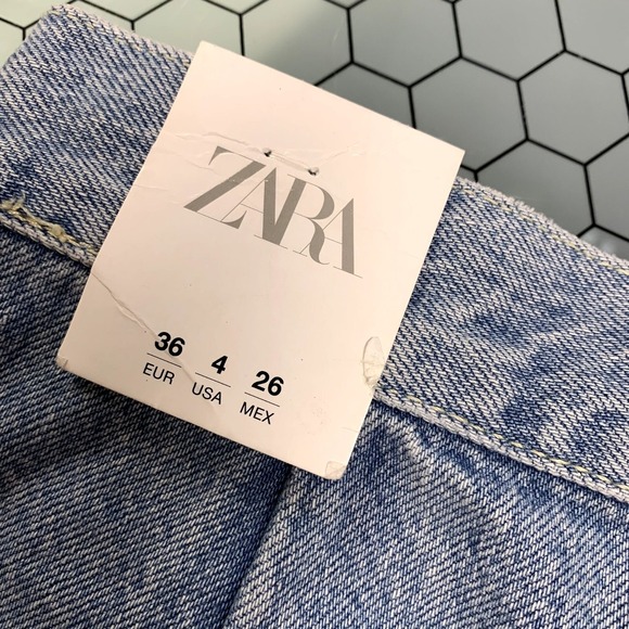 Zara Jeans Womens 4 Tweed Trim Light Wash Hi Rise Wide Leg Cropped Flower Button - Picture 11 of 14